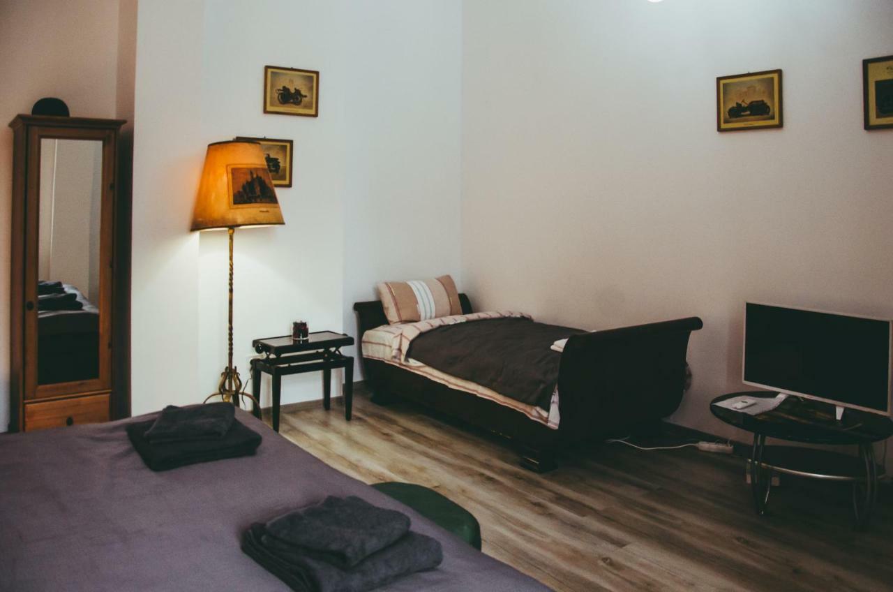 Mansion Josephina Appartement Cluj-Napoca Buitenkant foto
