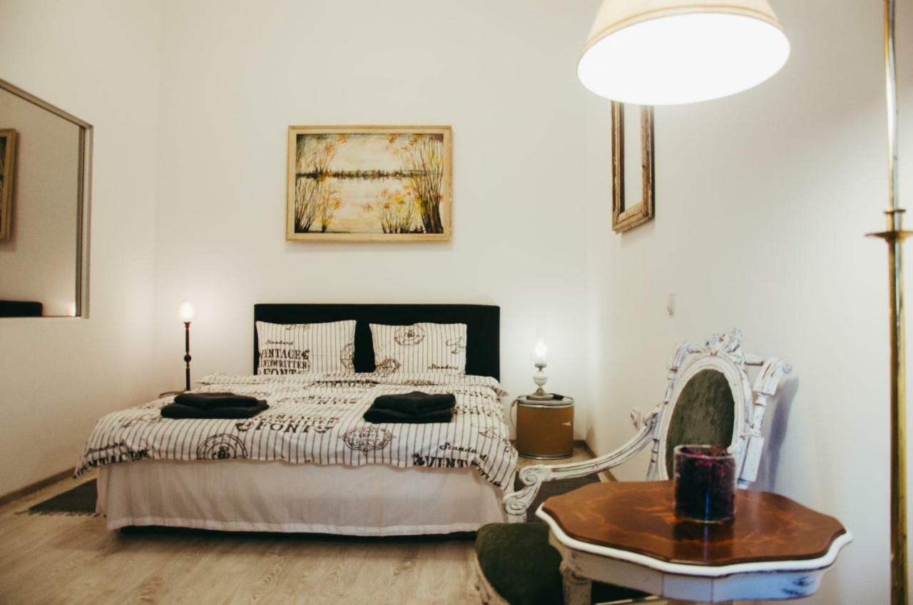Mansion Josephina Appartement Cluj-Napoca Buitenkant foto