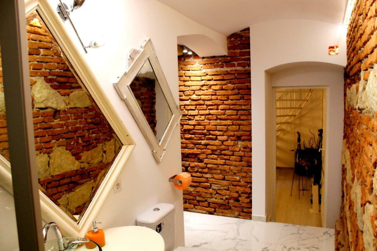Mansion Josephina Appartement Cluj-Napoca Buitenkant foto